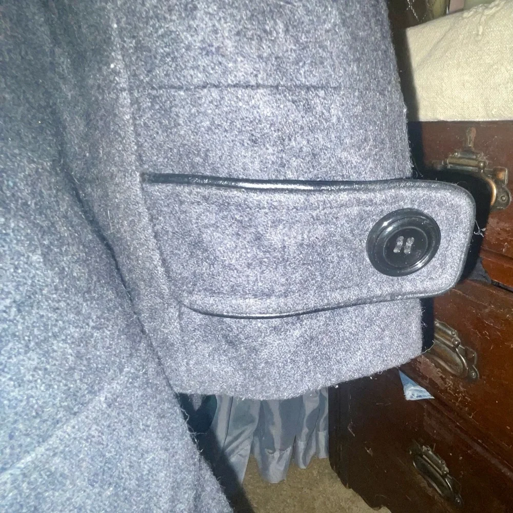 Guess womens wool overcoat, size M - Picture 3 of 9